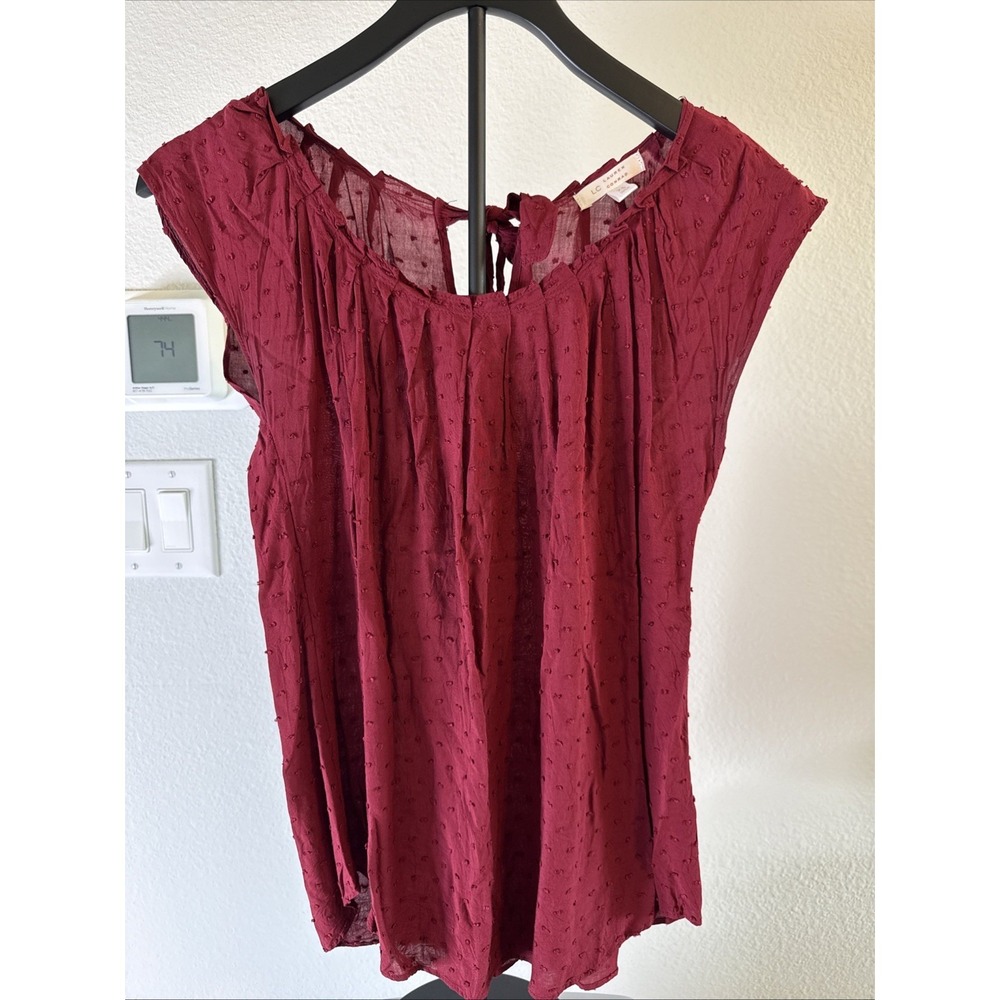 Lauren Conrad Women's Polka Dot Textured Cap Sleeve Round‎ Neck Blouse Size XS